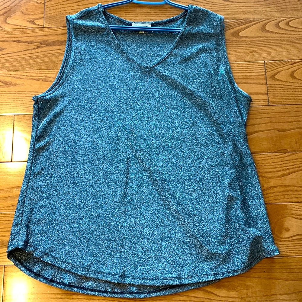 💛2/$20 Like new shimmery metallic tank XL